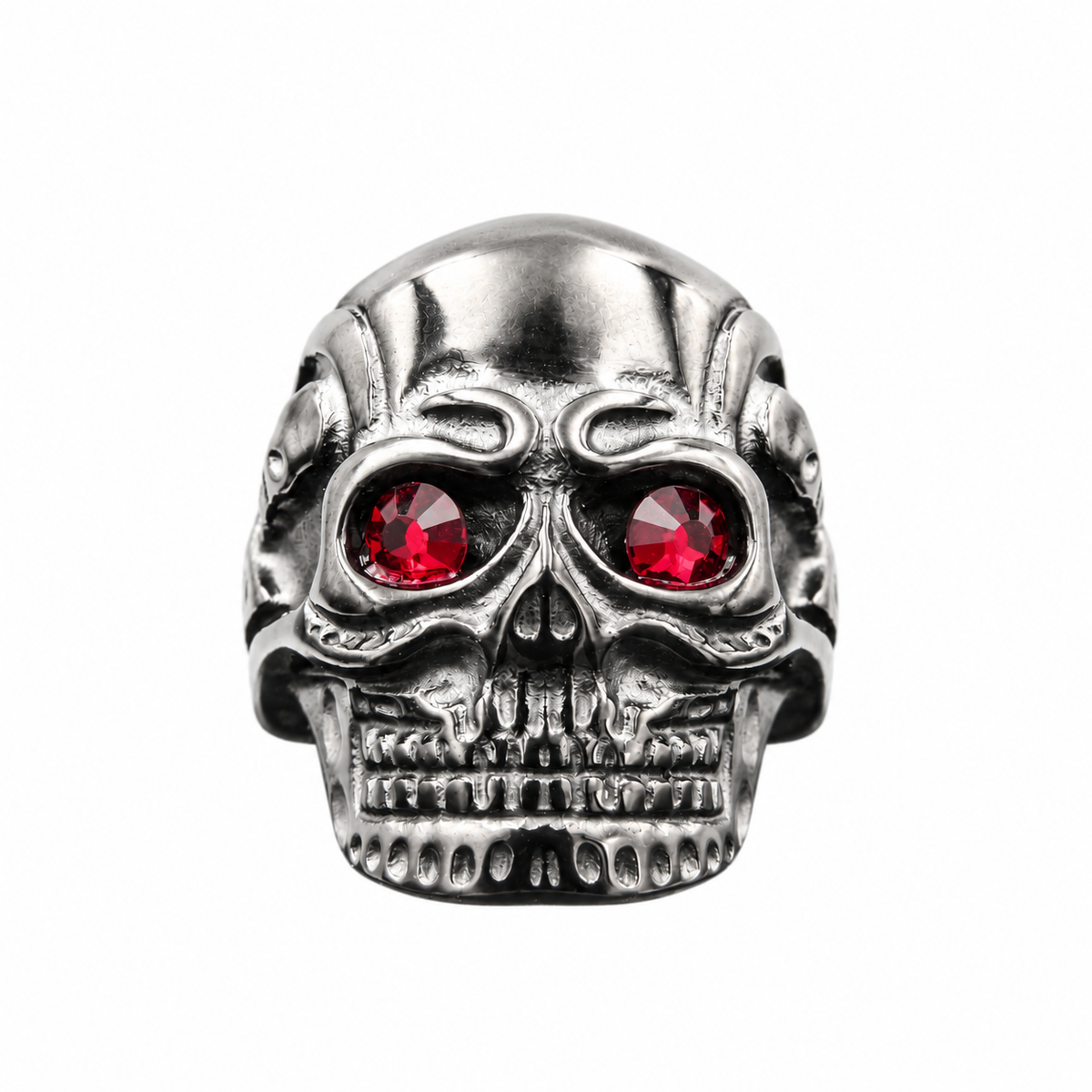 Anillo de calavera con ojos de rubí