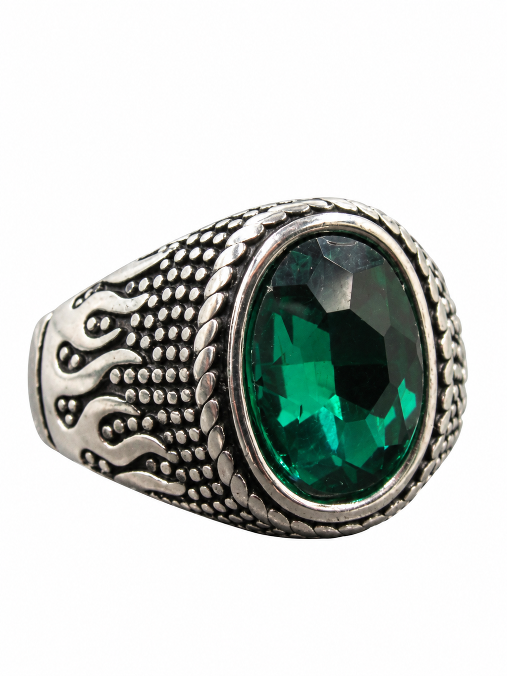 Anillo de piedra verde